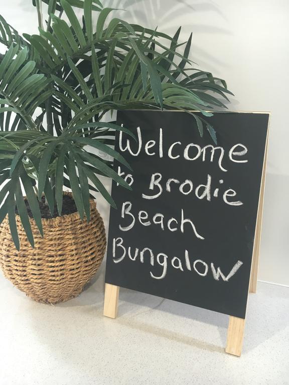Brodie Beach Bungalow Hotel Coffs Harbour Exterior foto